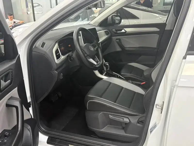 2023 Volkswagen T-Roc 280TSI DSG Time Edition — миниатюра 18