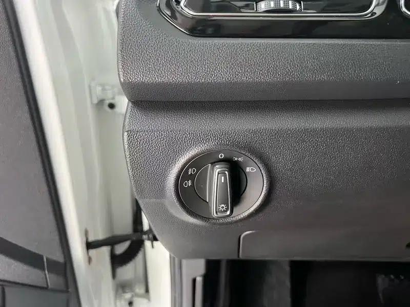 2021 Volkswagen T-Roc 280TSI DSG 2WD Comfort Smart Edition — миниатюра 17