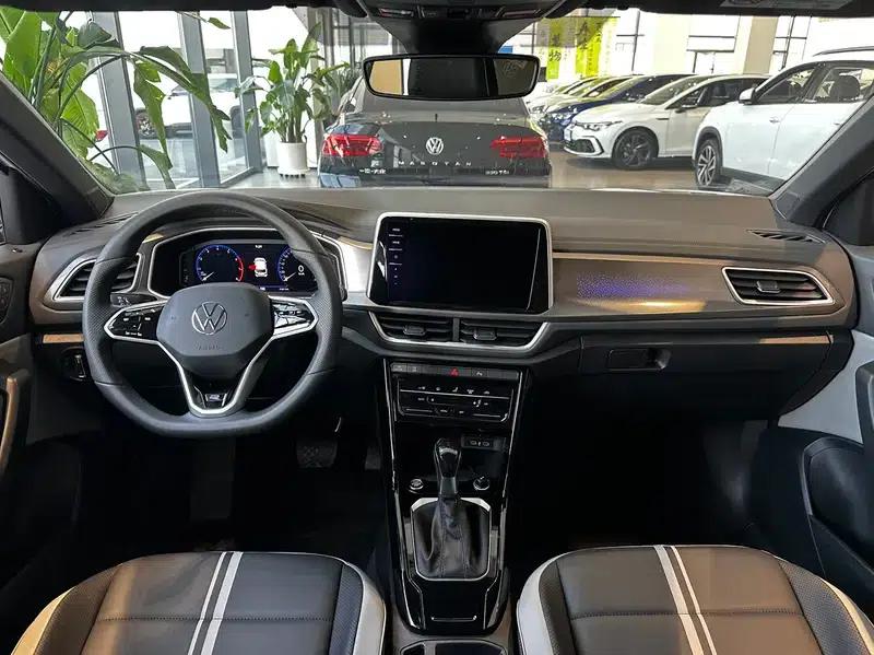 2024 Volkswagen T-Roc 300TSI DSG Chenguang Edition — миниатюра 13