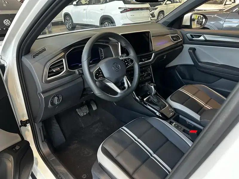 2024 Volkswagen T-Roc 300TSI DSG Chenguang Edition — миниатюра 17