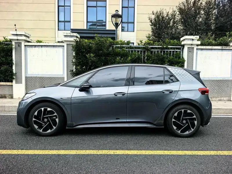 Volkswagen ID.3 2023 Pure Smart Edition — миниатюра 3