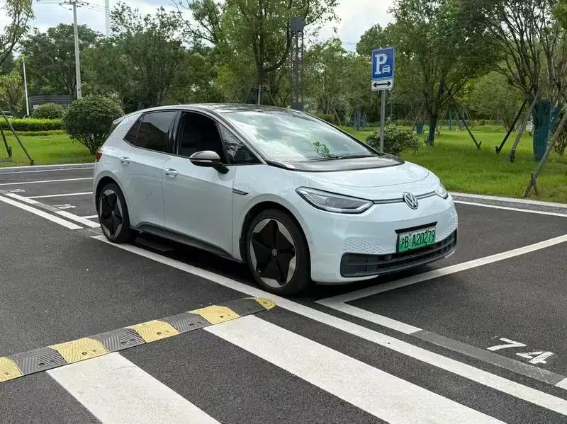 Volkswagen ID.3 2021 PRO Intelligent Edition — миниатюра 3