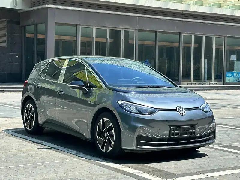 Volkswagen ID.3 2024 Outstanding Edition — миниатюра 3
