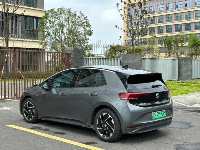 Volkswagen ID.3 2024 Outstanding Edition — миниатюра 5