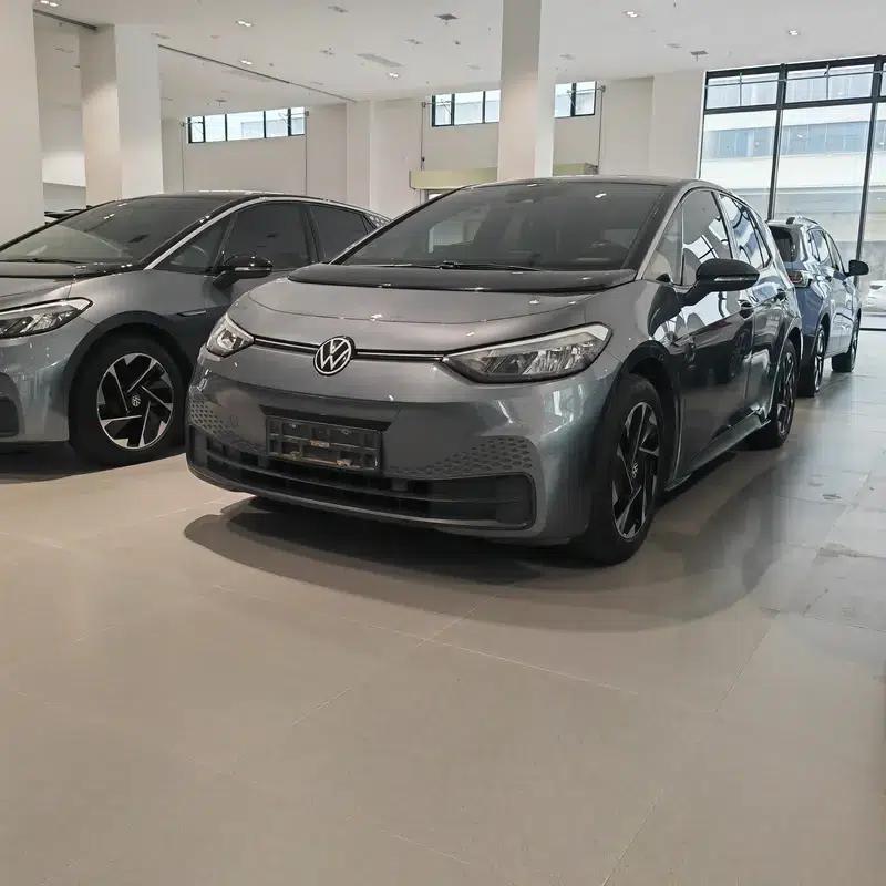 Volkswagen ID.3 2023 Pure Smart Edition — миниатюра 1