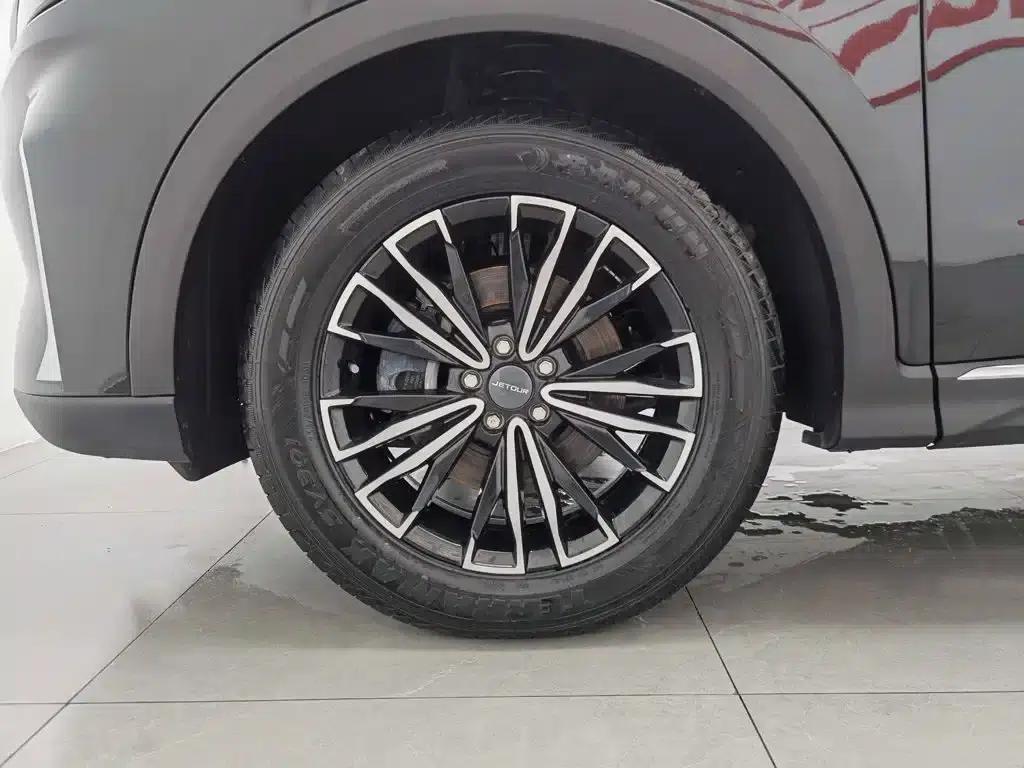 Jetour X70 PLUS 2024 Champion Edition 1.5T Manual Champion 5-Seater — миниатюра 17