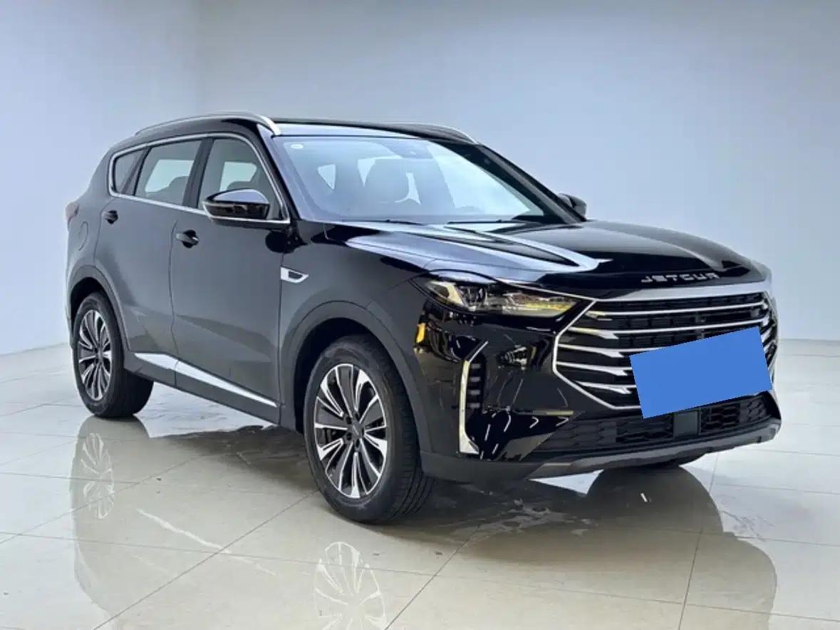 Jetour X70 PLUS 2025 1.5T CVT Flagship PRO 7-seater — миниатюра 3