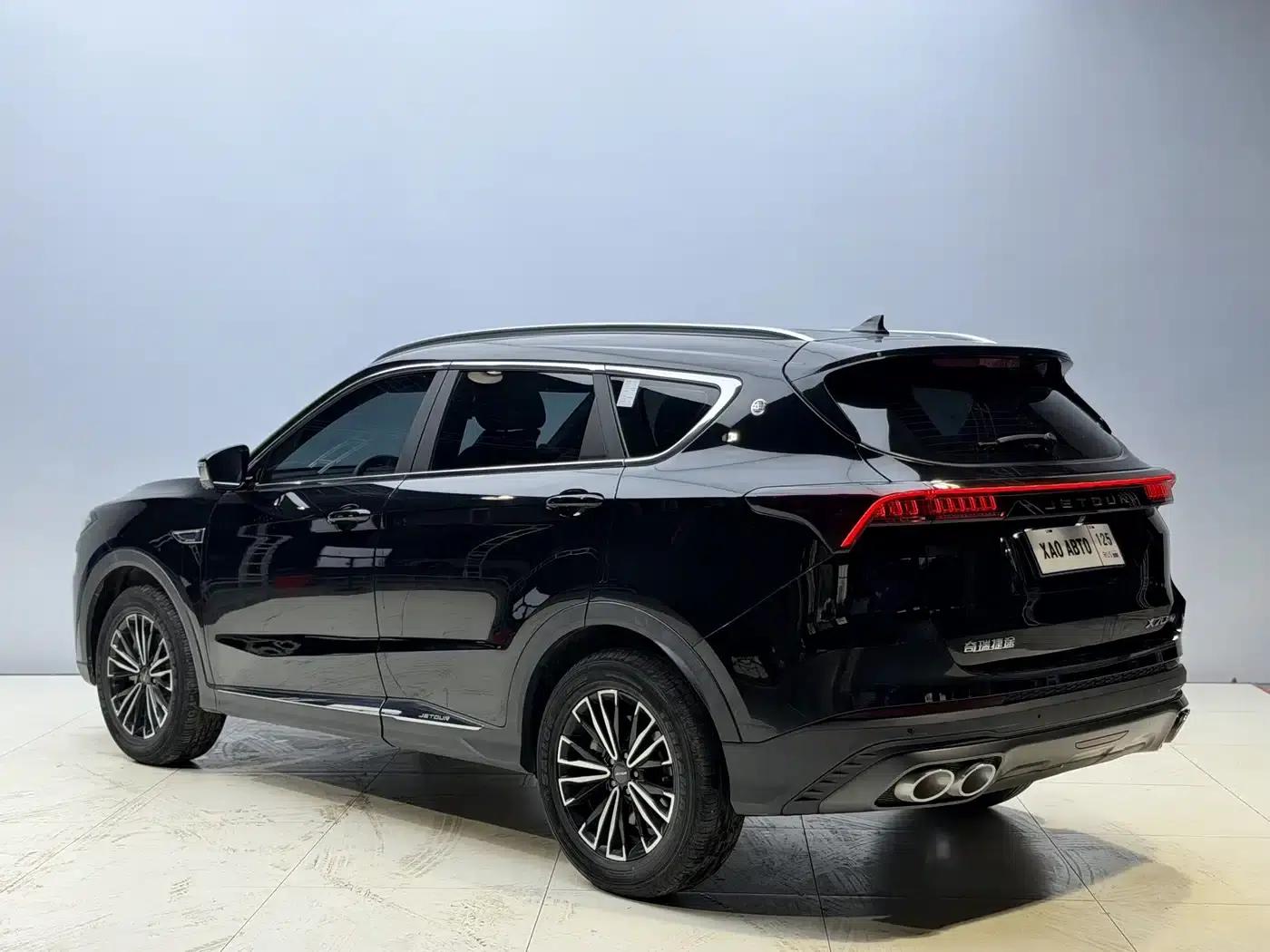 Jetour X70 PLUS 2022 1.5T CVT 7-seater — миниатюра 4