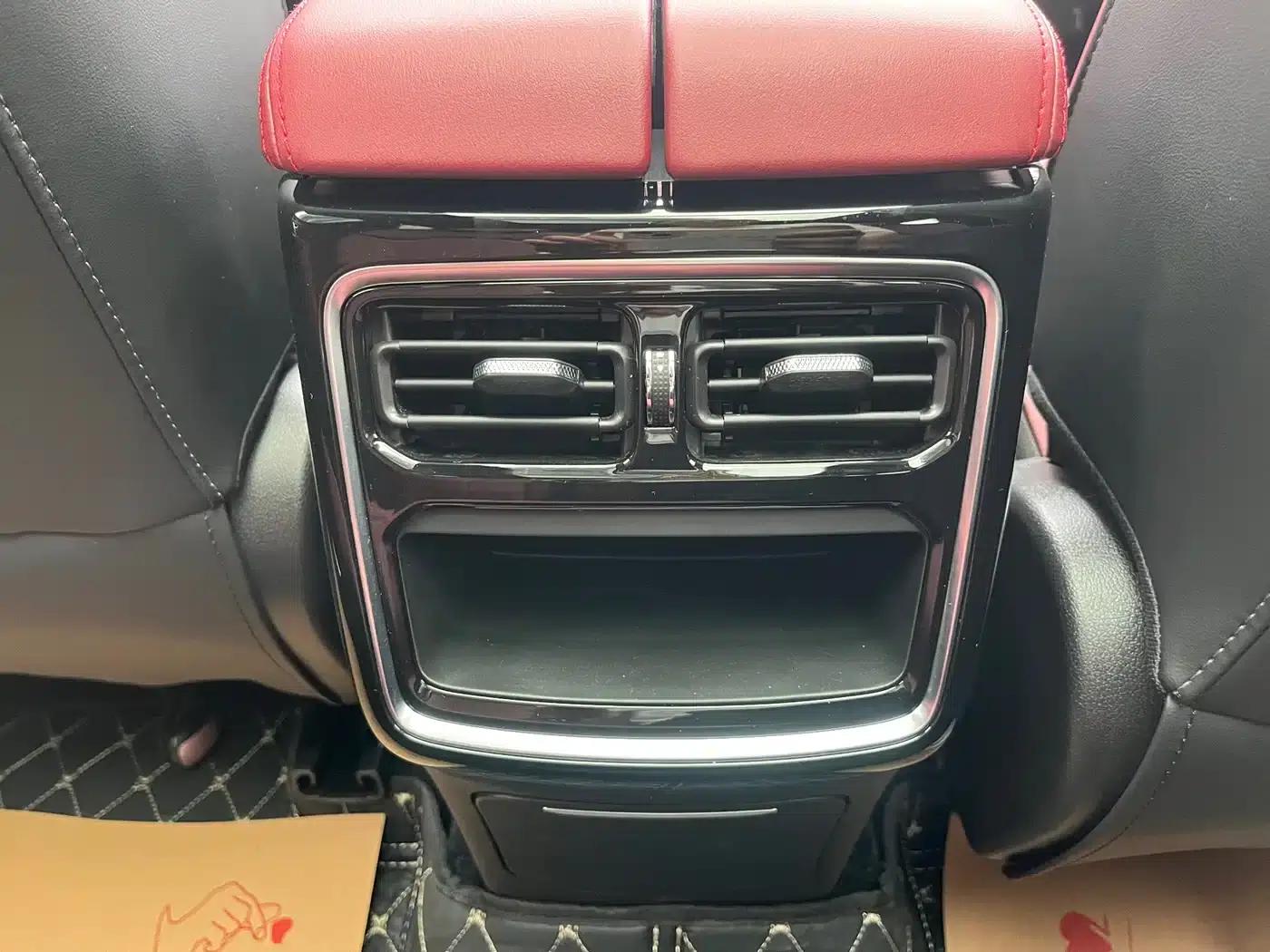 Jetour X70 PLUS 2025 Champion Edition 1.5T DCT Champion PRO 7-seater — миниатюра 7