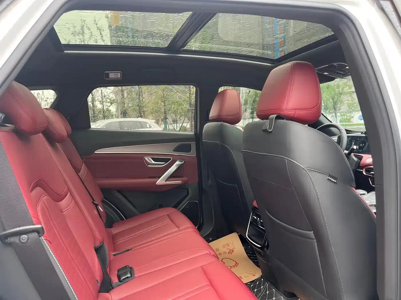 Jetour X70 PLUS 2025 Champion Edition 1.5T DCT Champion PRO 7-seater — миниатюра 8
