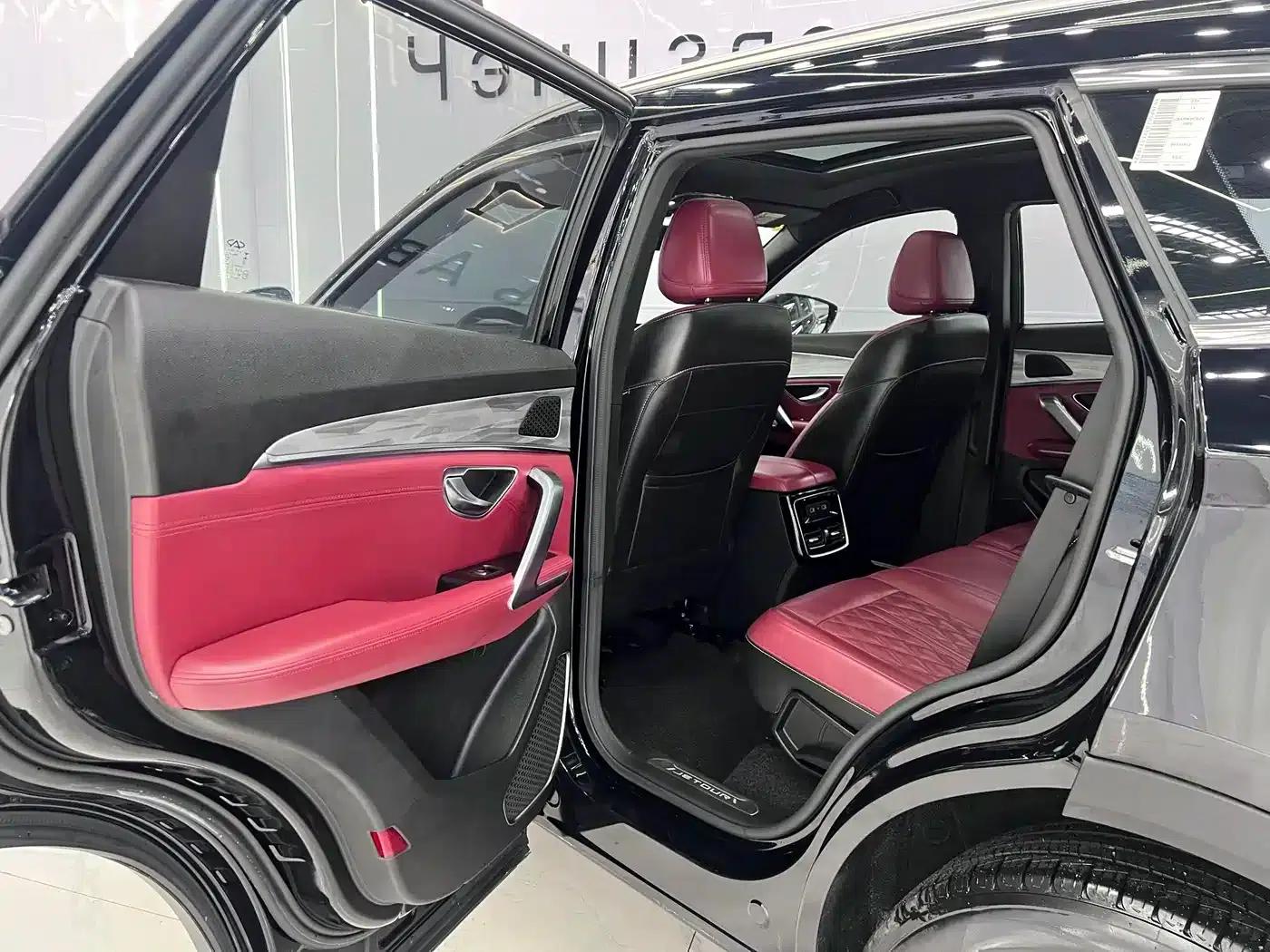 Jetour X70 PLUS 2023 1.5T DCT Warrior PLUS 5-seater — миниатюра 14