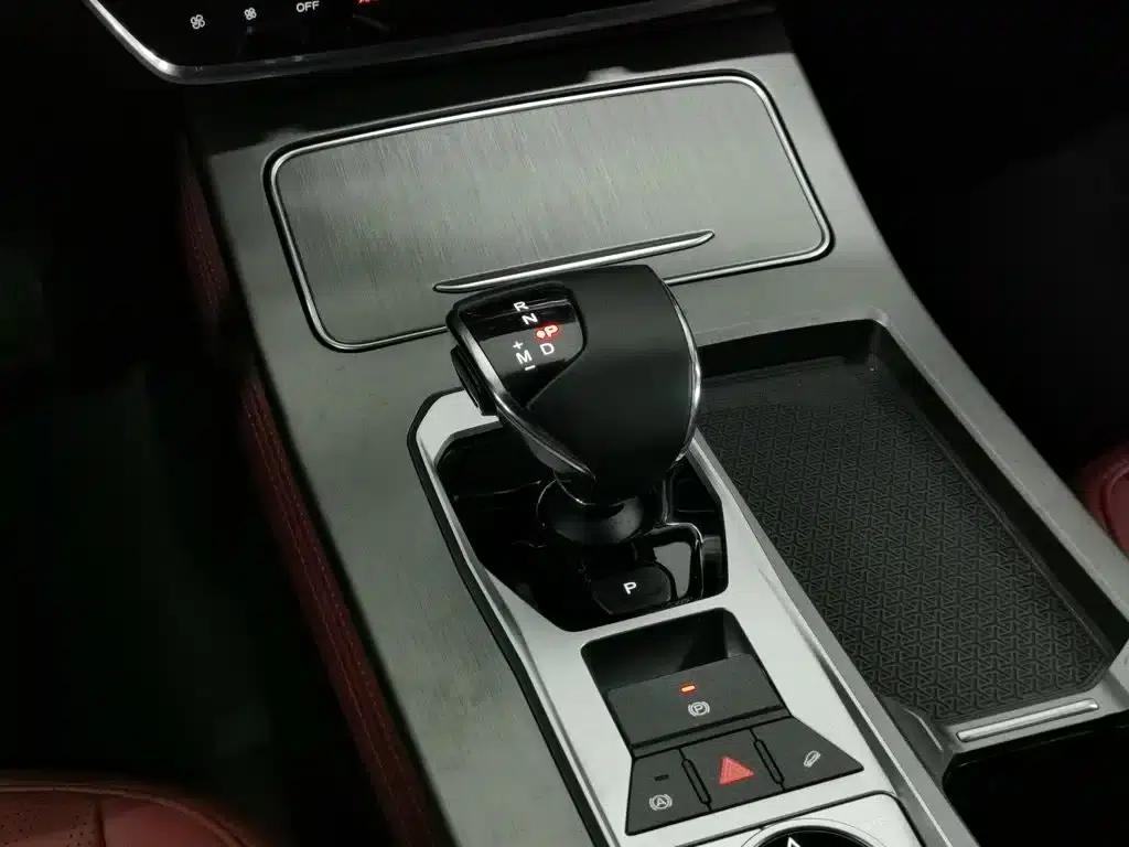 Jetour X70 PLUS 2024 Champion Edition 1.5T DCT Champion MAX 7-seater — миниатюра 13