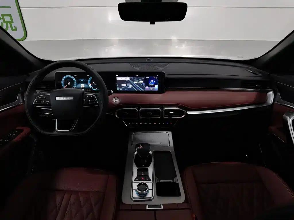 Jetour X70 PLUS 2024 Champion Edition 1.5T DCT Champion MAX 7-seater — миниатюра 5