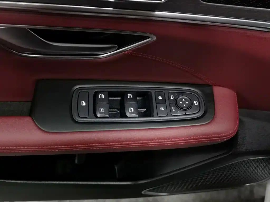 Jetour X70 PLUS 2024 Champion Edition 1.5T DCT Champion MAX 7-seater — миниатюра 9