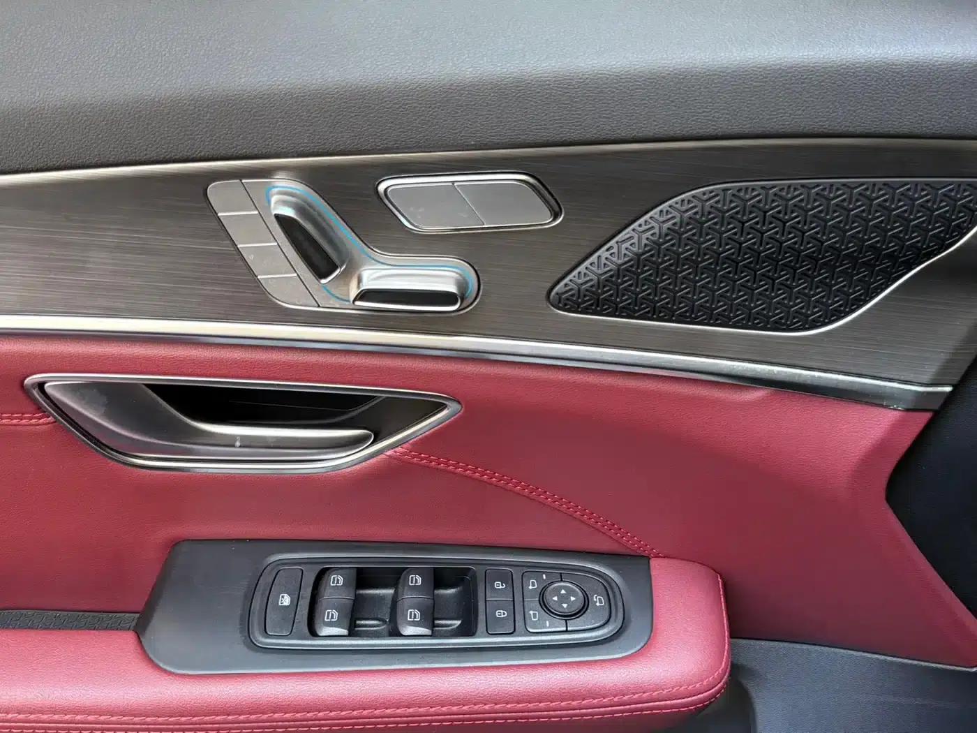 Jetour X70 PLUS 2022 1.5T CVT 7-seater — миниатюра 17