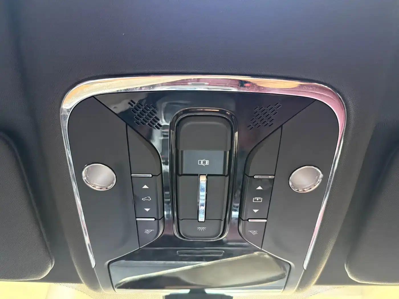Jetour X70 PLUS 2022 1.5T CVT 7-seater — миниатюра 18