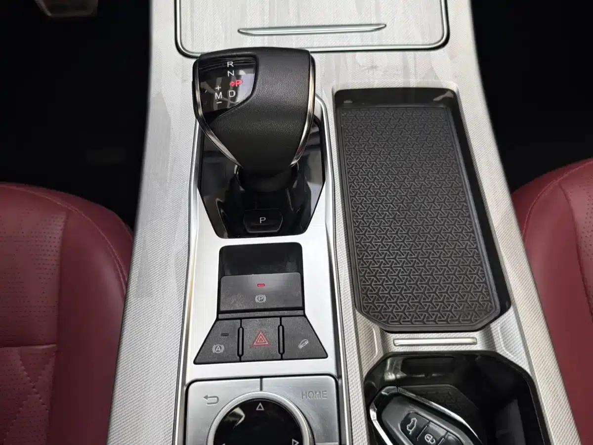 Jetour X70 PLUS 2023 1.5T DCT Warrior PLUS 7-seater — миниатюра 15