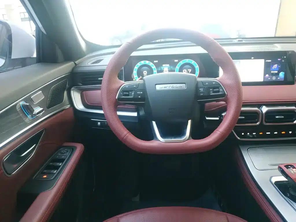 Jetour X70 PLUS 2024 Champion Edition 1.5T DCT Champion MAX 7-seater — миниатюра 11