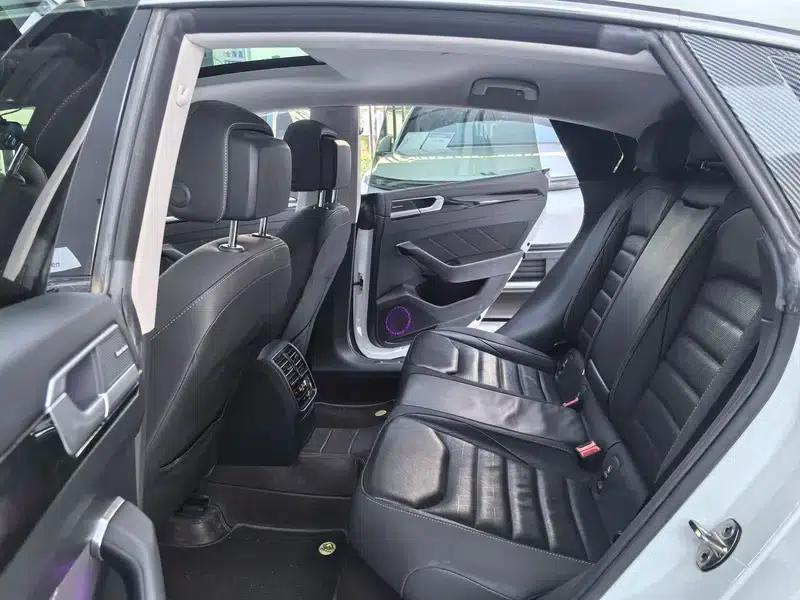 Volkswagen CC 2021 380TSI Striking Edition — миниатюра 15