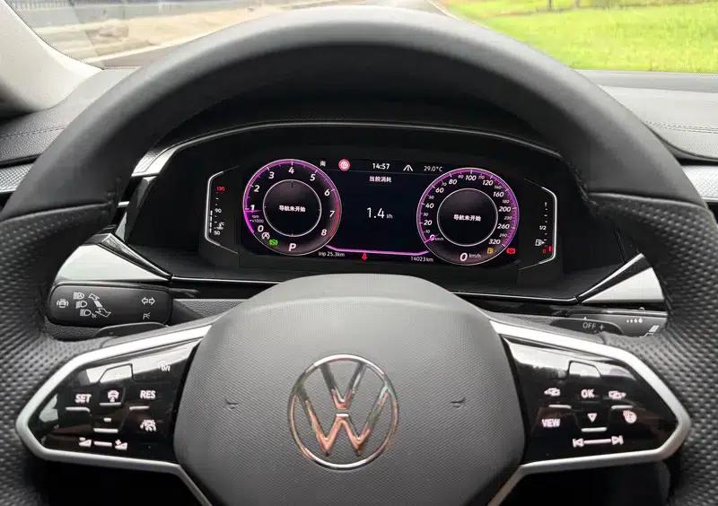 Volkswagen CC 2024 380TSI - Eye-Catching Edition — миниатюра 7