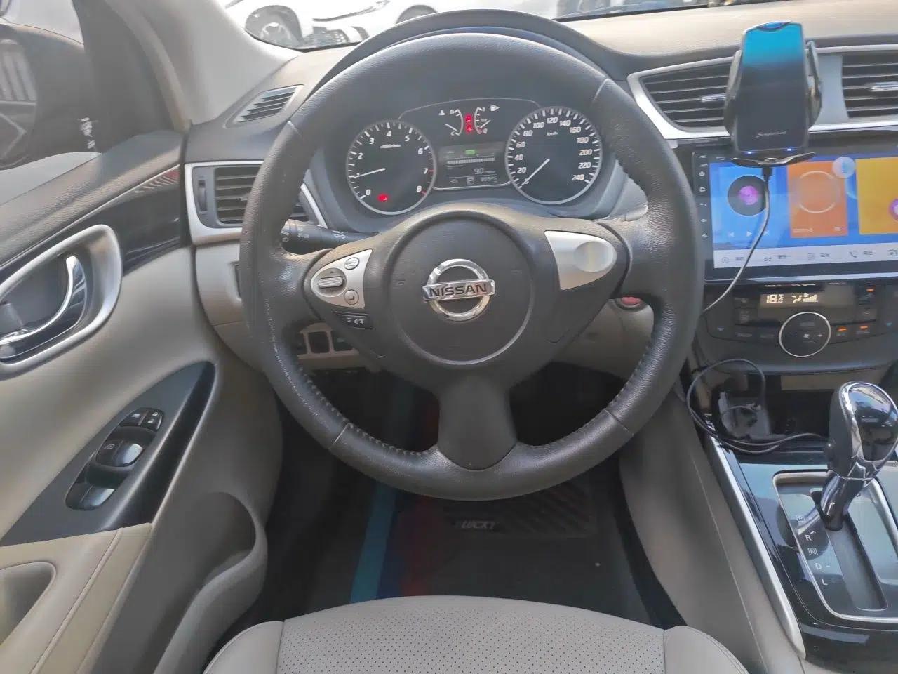 Nissan Sylphy 2016 1.8XL CVT Luxury Edition — миниатюра 10