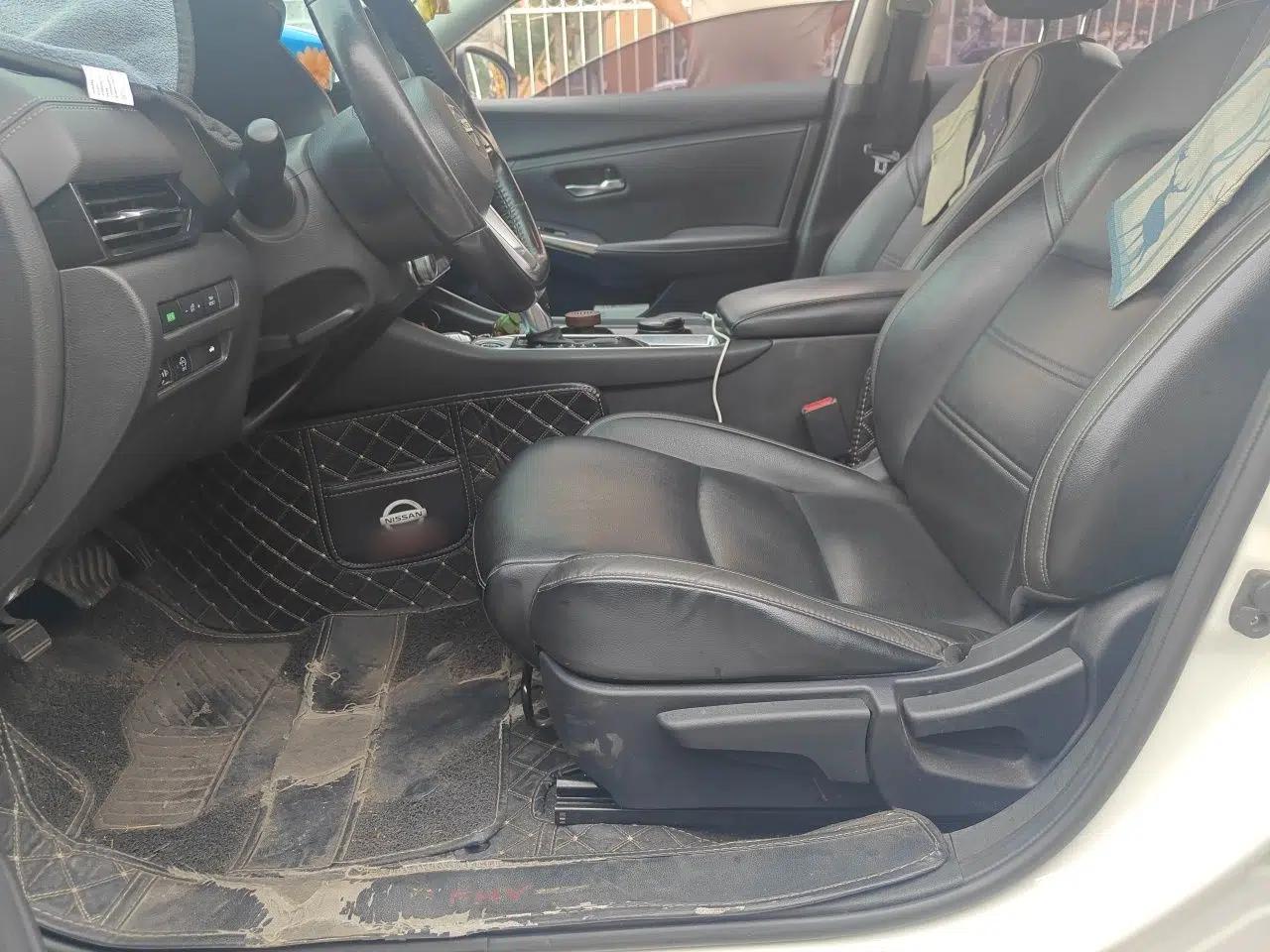 Nissan Sylphy 2020 1.6L XL CVT Enjoyment Edition — миниатюра 15