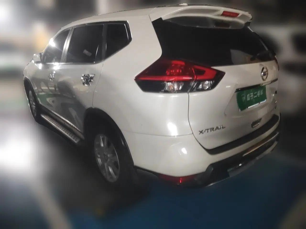 Nissan X-Trail 2019 2.0L CVT Smart Connect Comfort Edition 2WD — миниатюра 4