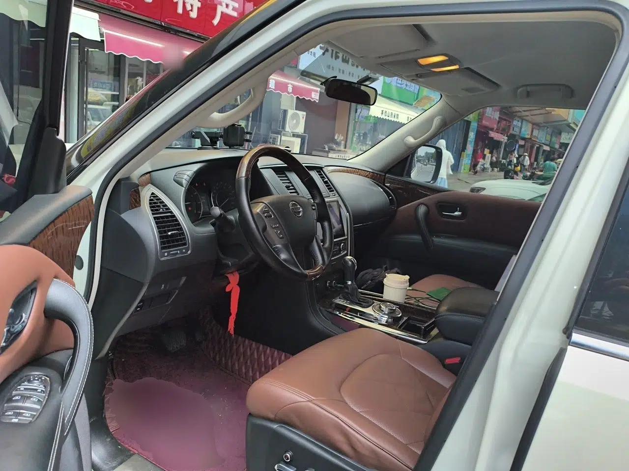 Nissan Patrol 2019 Dongyun Tule 4.0, 7-seater, gasoline-powered — миниатюра 16