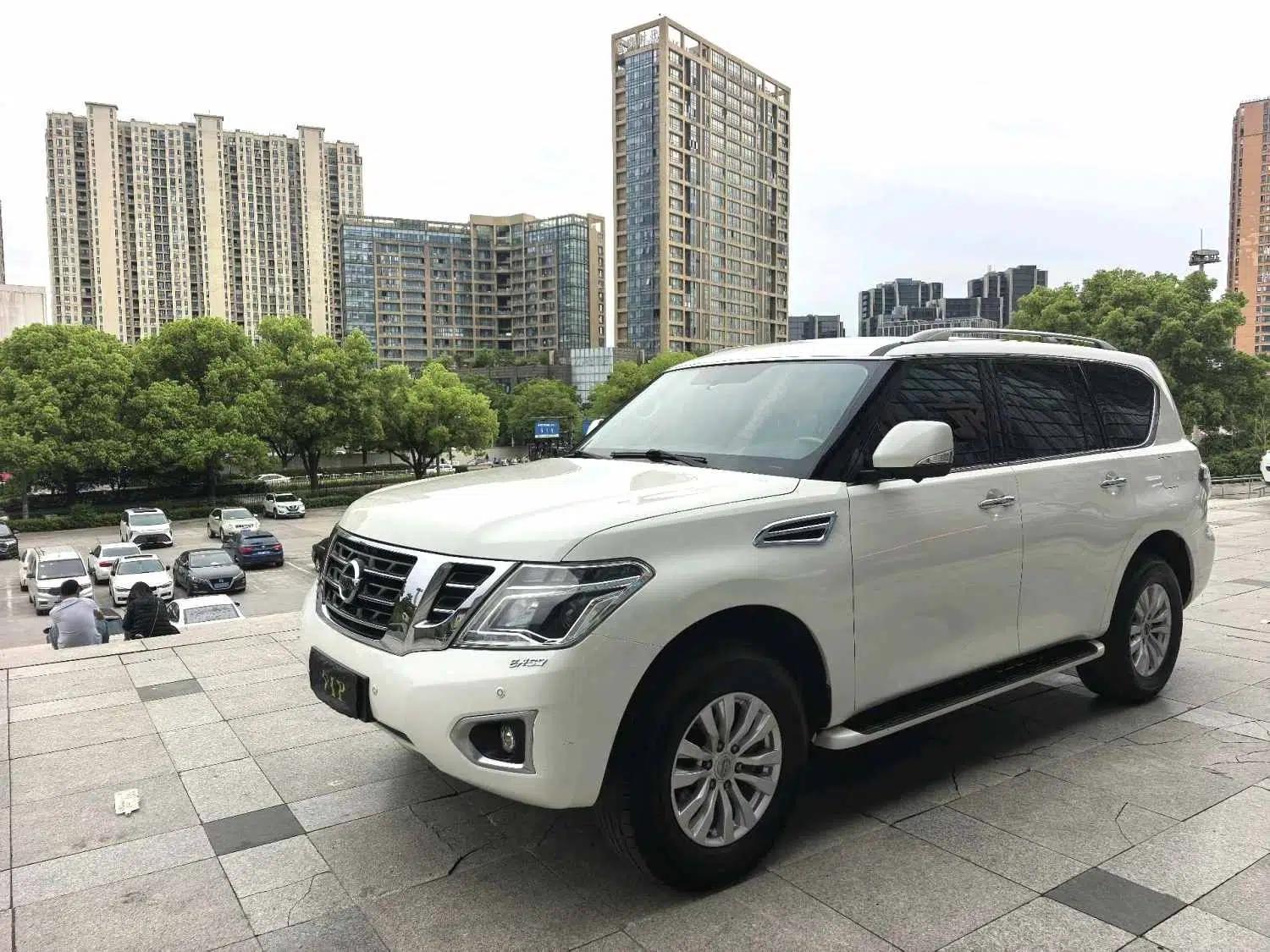 Nissan Patrol Tulai (parallel import) — миниатюра 1