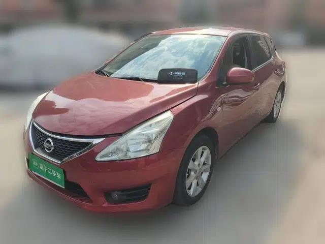 Nissan Tiida 2011 1.6L CVT Smart Version