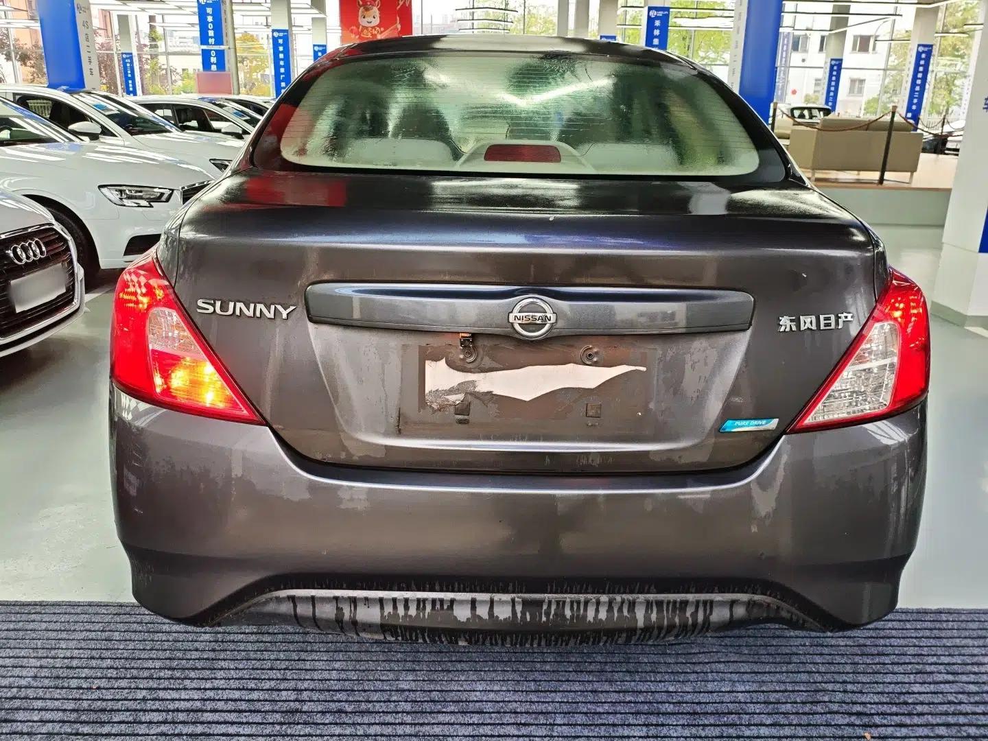 Nissan Sunny 2014 1.5XE Manual Comfort Edition — миниатюра 5