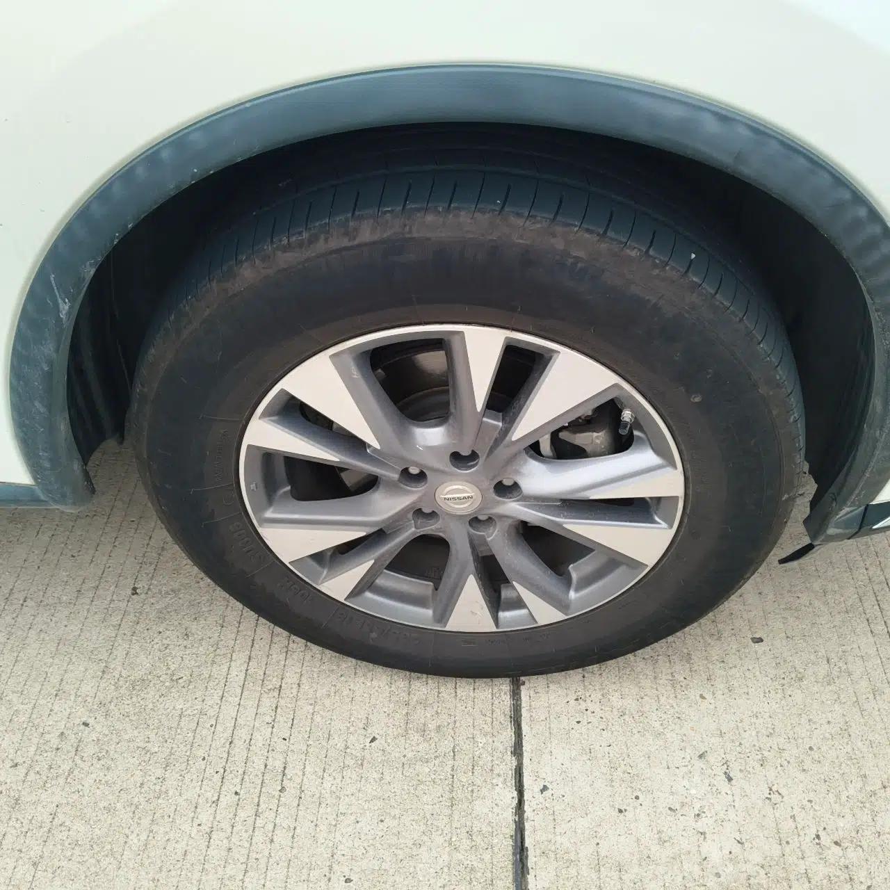 Nissan Murano 2015 2.5L XV RES Plus Two-Wheel-Drive Touring Edition — миниатюра 8