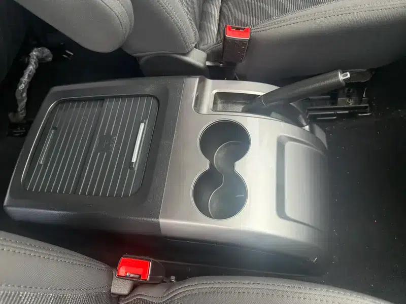Lingzhi PLUS 2021 2.0L Manual Comfort 7-Seater — миниатюра 11