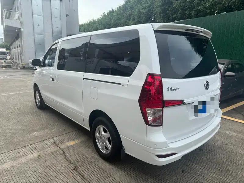 Lingzhi PLUS 2021 2.0L Manual Comfort 7-Seater — миниатюра 4