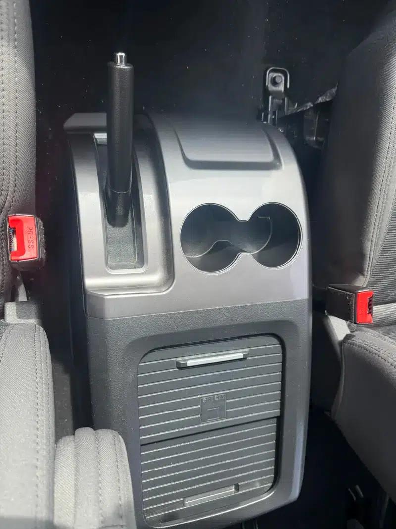Lingzhi PLUS 2021 2.0L Manual Comfort 7-Seater — миниатюра 8