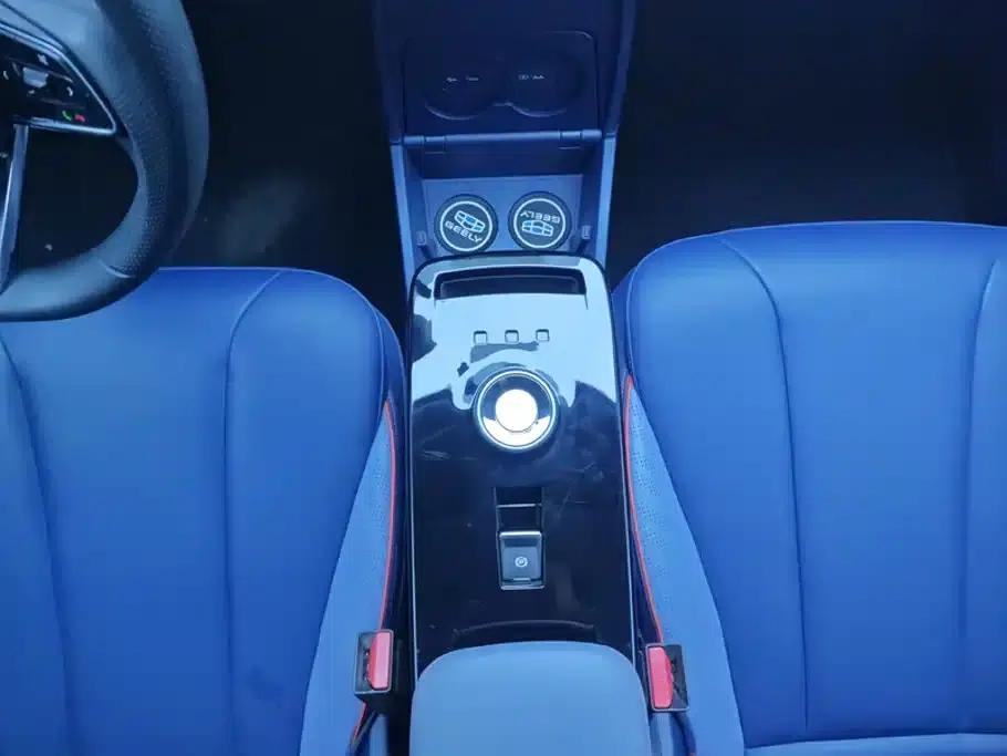 Geely Geometry E Firefly 2022 Model 401KM Linglong Tiger 4-Seater — миниатюра 16