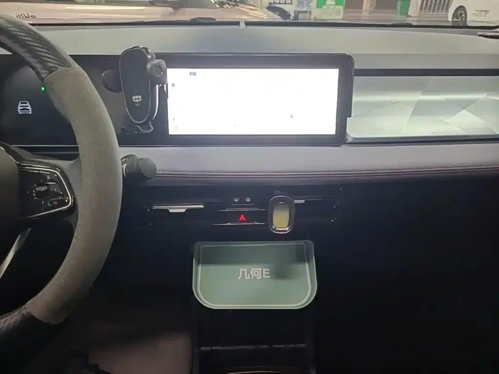 Geely Geometry E Firefly 2022 Model 401KM Linglong Tiger 4-Seater — миниатюра 13