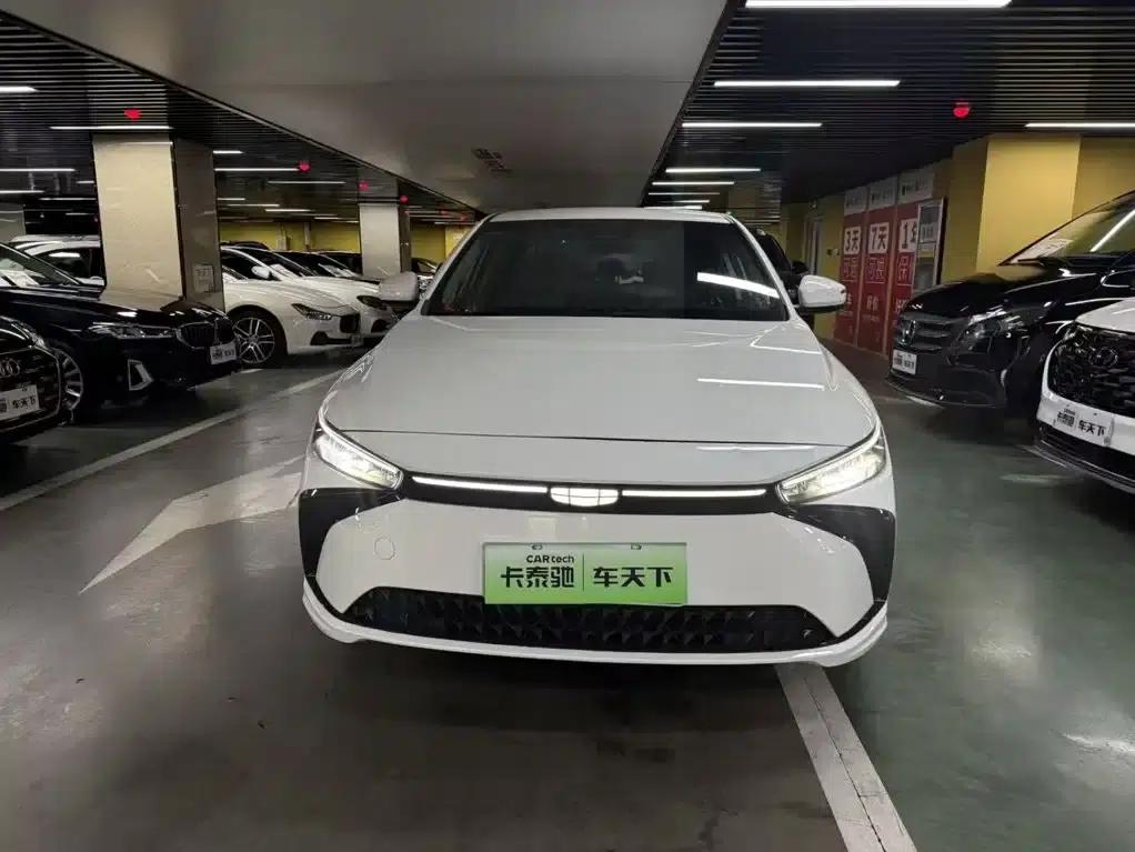 Geely Geometry G6 2022 Model 480 New Smart — миниатюра 3