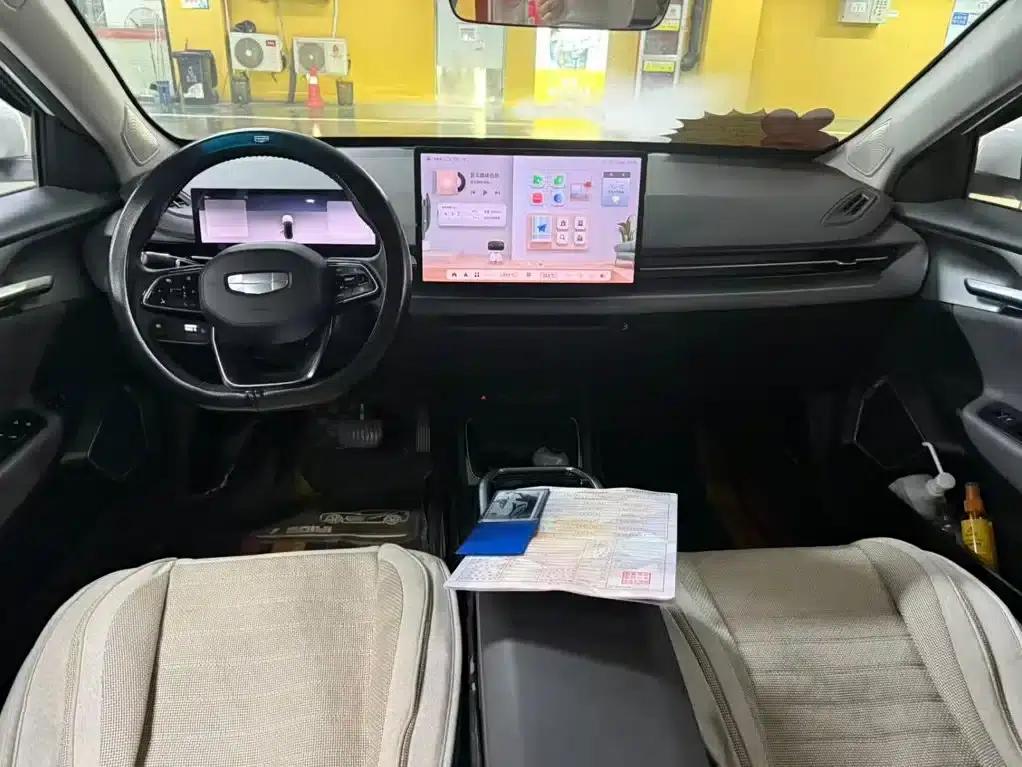 Geely Geometry G6 2022 Model 480 New Smart — миниатюра 10