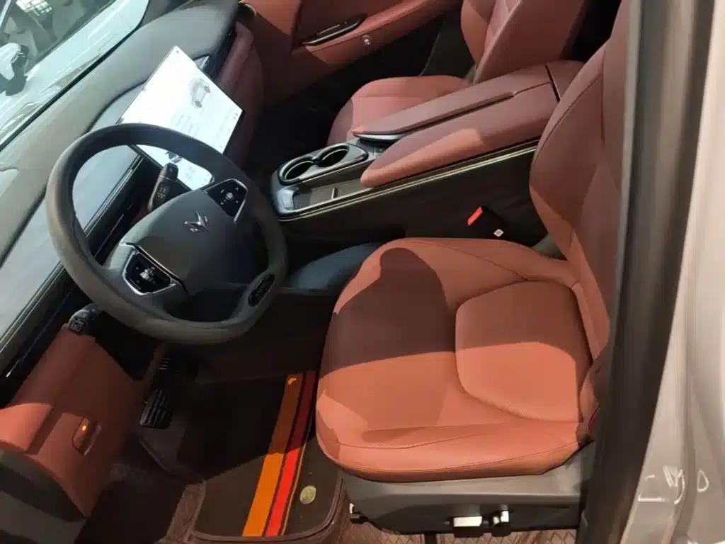 Jihu Alphard T5 2026 Range Extended Edition 1215 Yuanjing Smart Edition — миниатюра 15