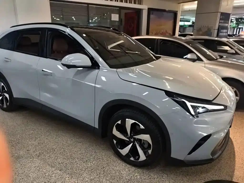 Jihu Alphard T5 2026 Range Extended Edition 1215 Yuanjing Smart Edition — миниатюра 4