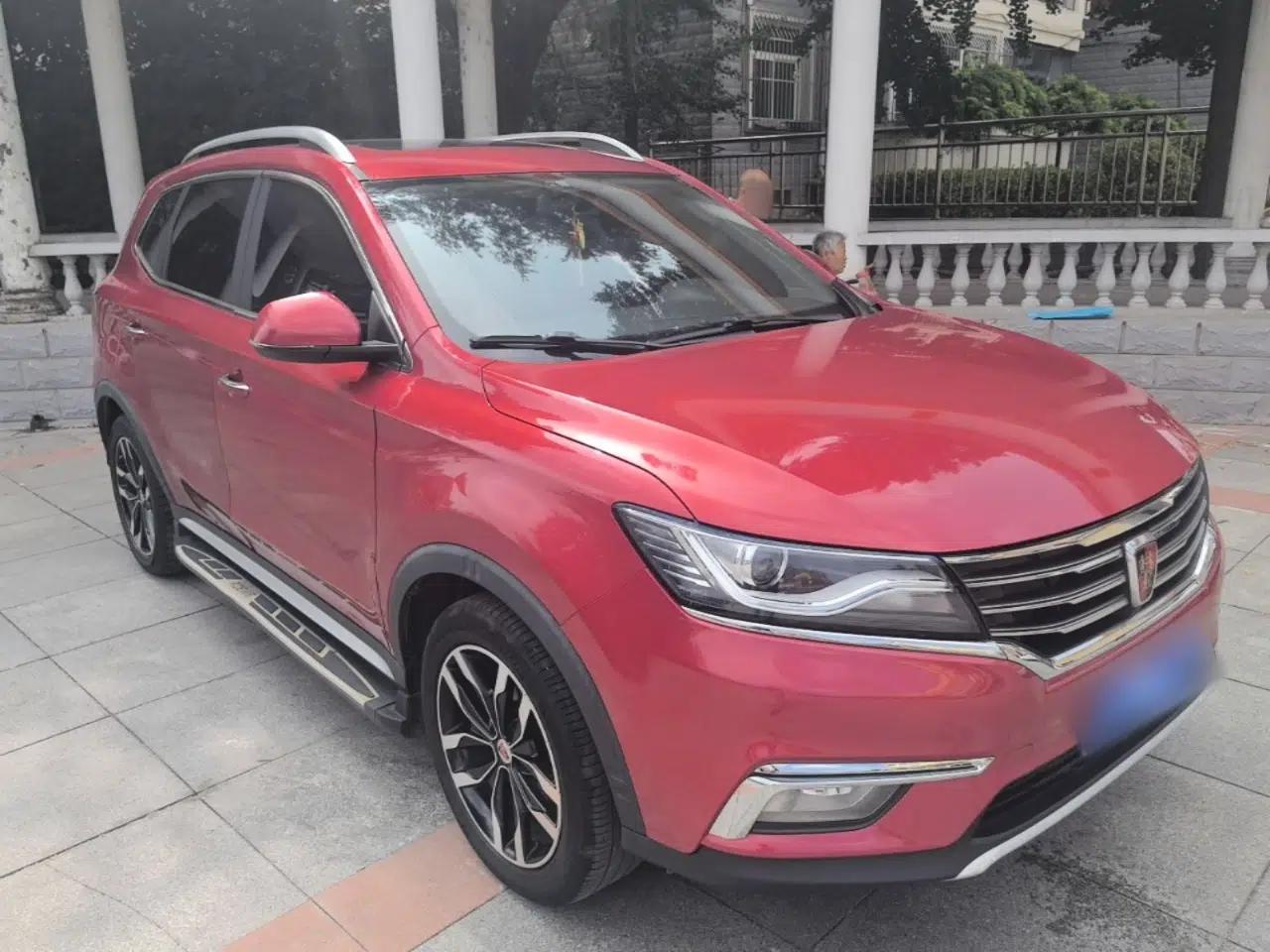 Roewe RX5 2016 20T Two-Wheel Drive Automatic Internet Smart Edition — миниатюра 3