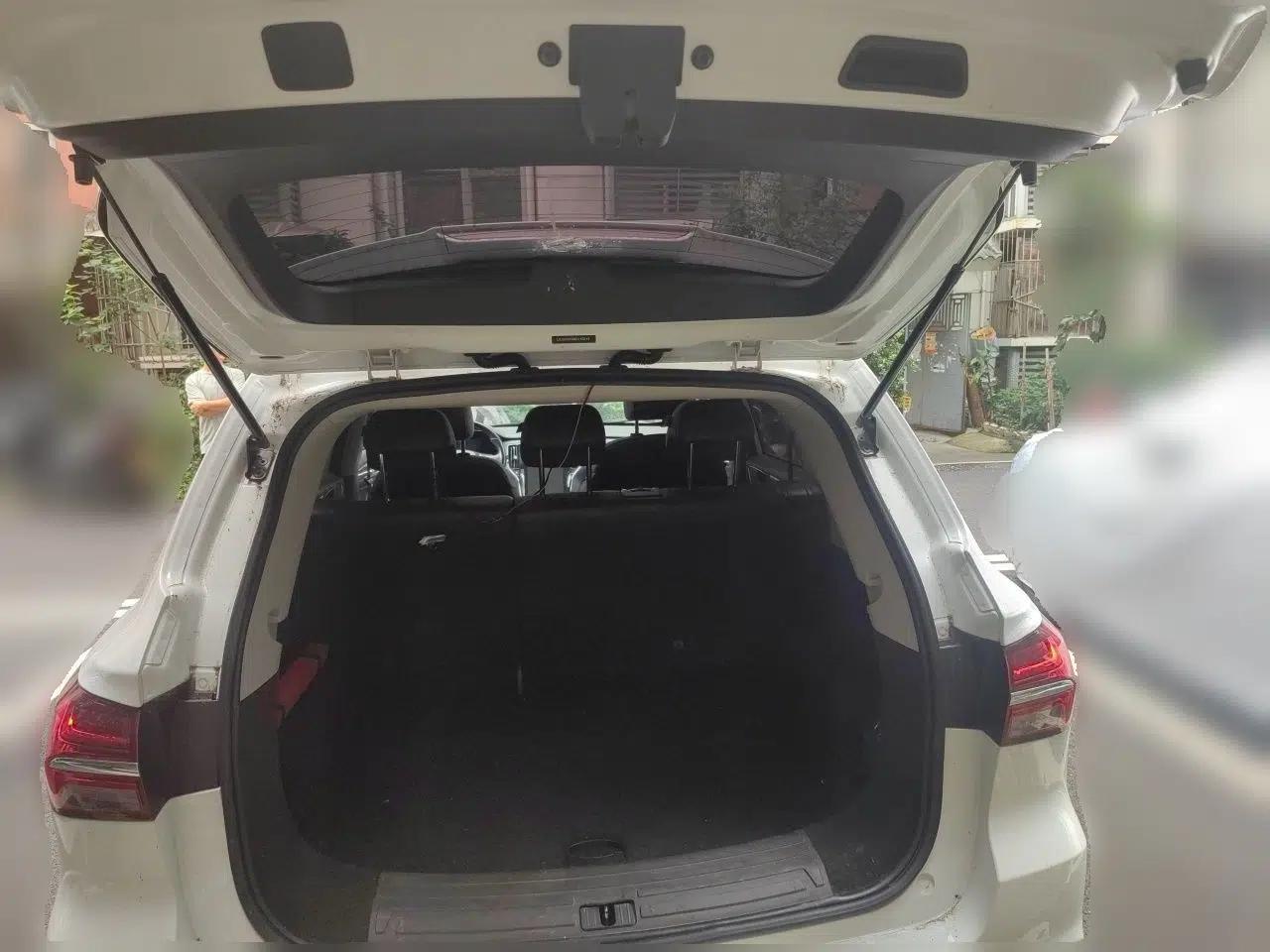 Roewe RX5 2020 20T Manual 4G Connect Super-Luxury Flagship Edition — миниатюра 19