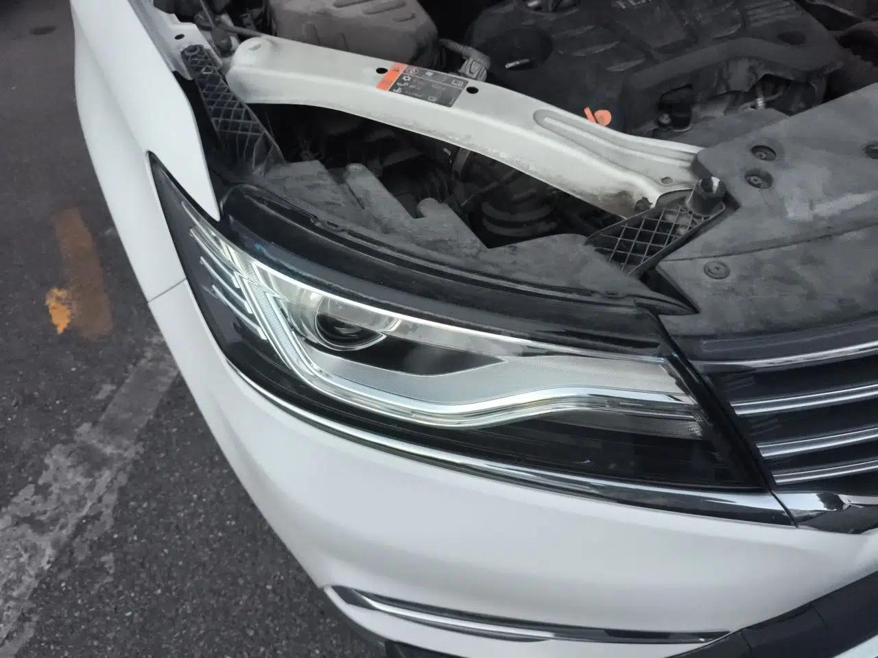 Roewe RX5 2016 20T Two-Wheel Drive Automatic Internet Smart Edition — миниатюра 7