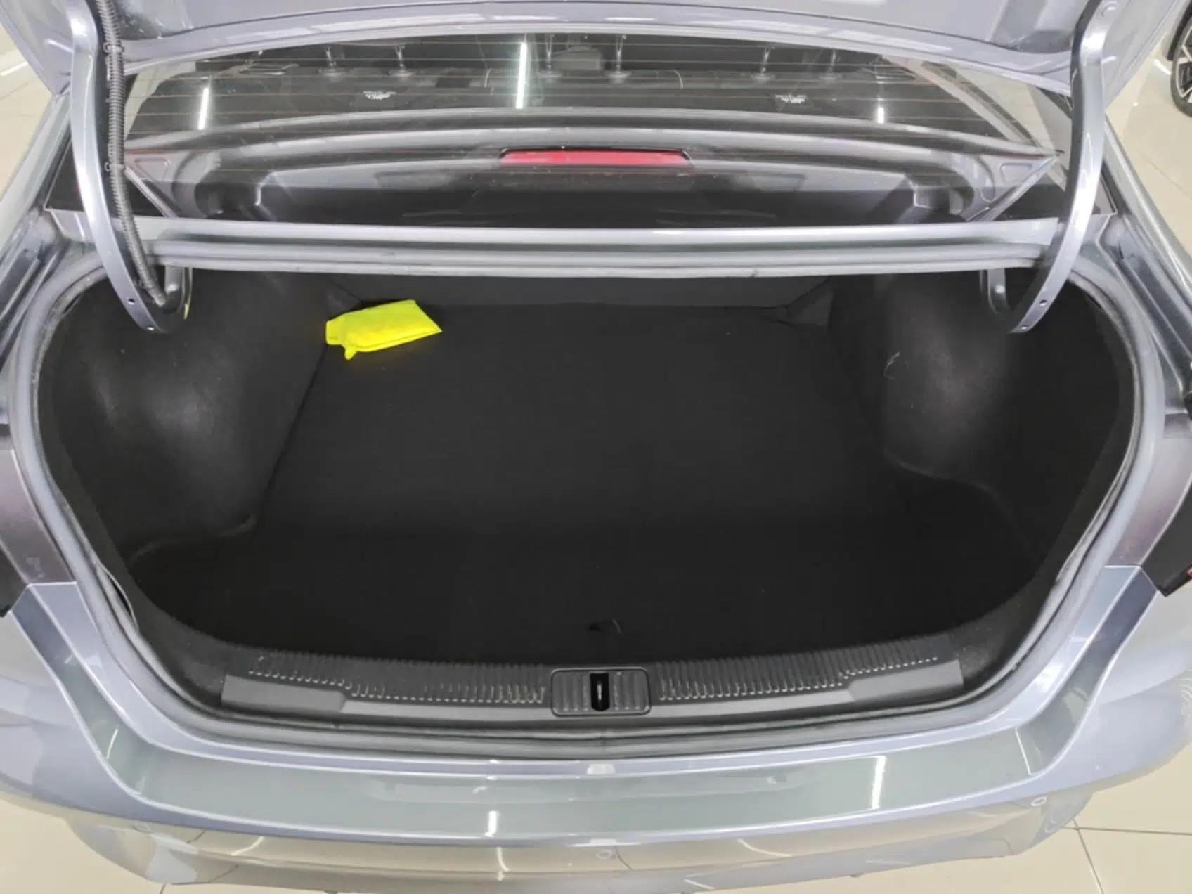 Roewe i5 2021 1.5L CVT Diamond Edition — миниатюра 22