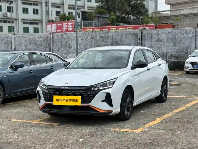 Aeolus Yixuan 2023 Mach Edition 1.5L Automatic Glory Edition — миниатюра 1