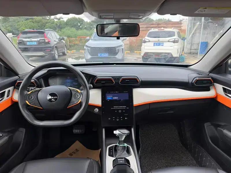 Aeolus Yixuan 2023 Mach Edition 1.5L Automatic Glory Edition — миниатюра 7