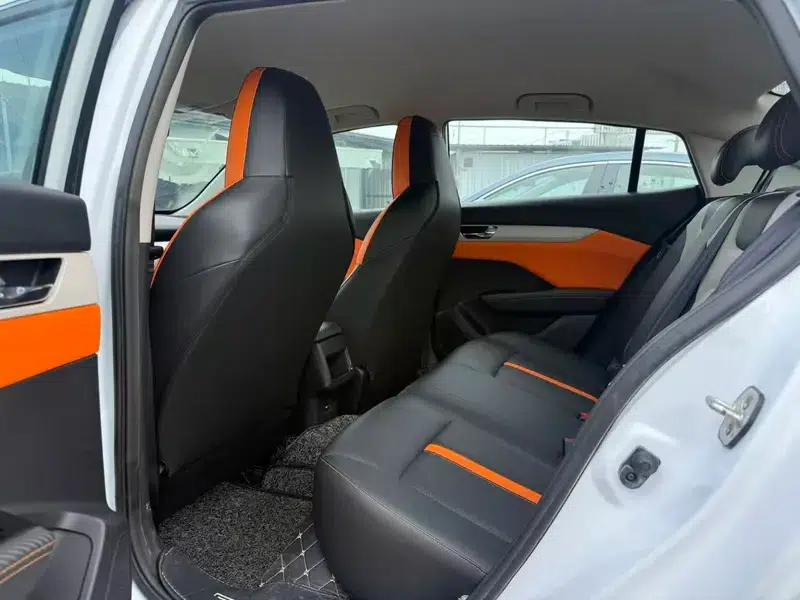 Aeolus Yixuan 2023 Mach Edition 1.5L Automatic Glory Edition — миниатюра 9