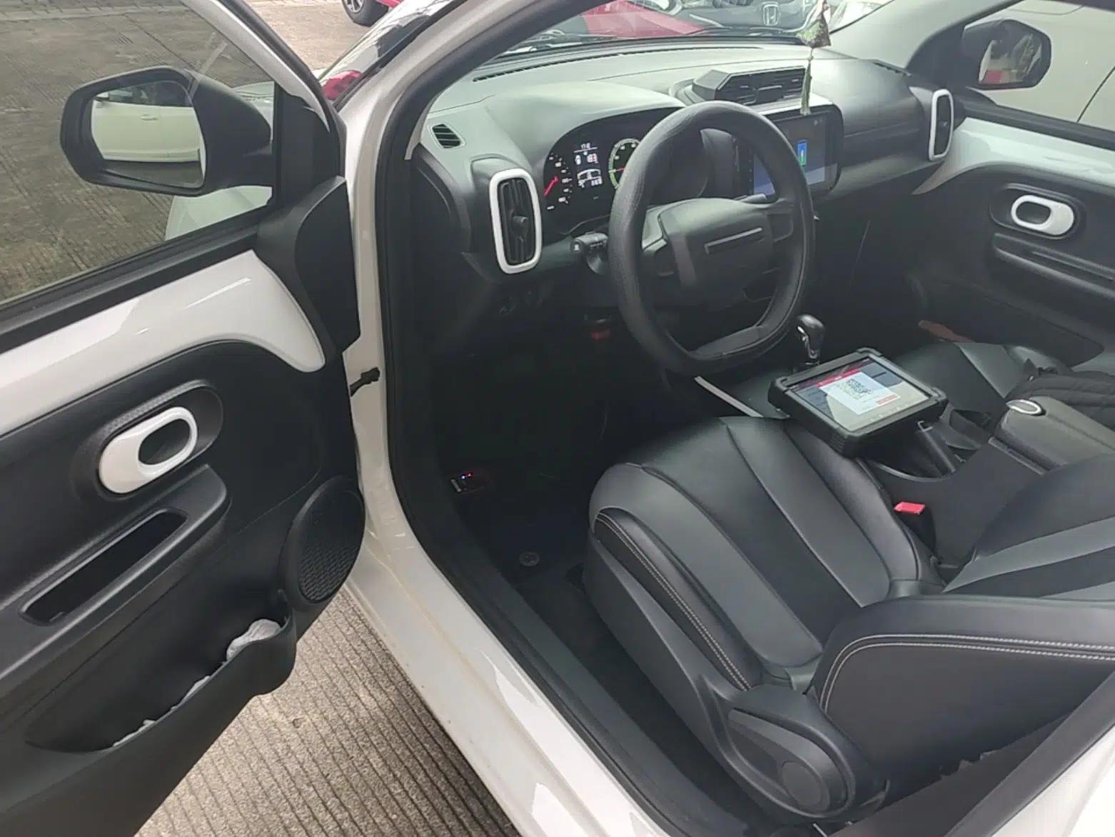 Roewe Clever 2022 311km QiQi BoBo Edition — миниатюра 18