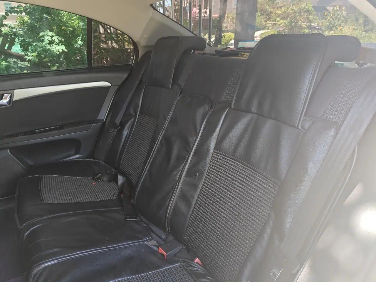 Roewe 350 2015 1.5L Manual Luxury Sunroof Edition — миниатюра 17